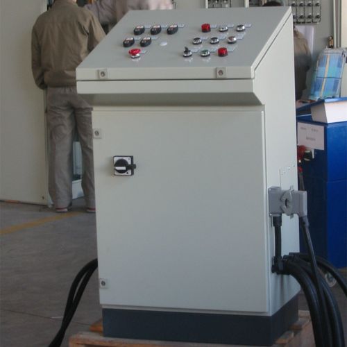 厂家供应操作台 电气控制台批发 自动化电气柜非标设计制作报价